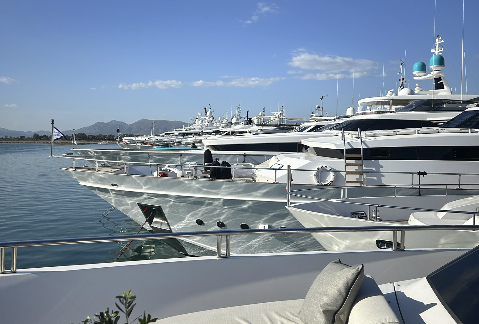 Yachts MEDYS